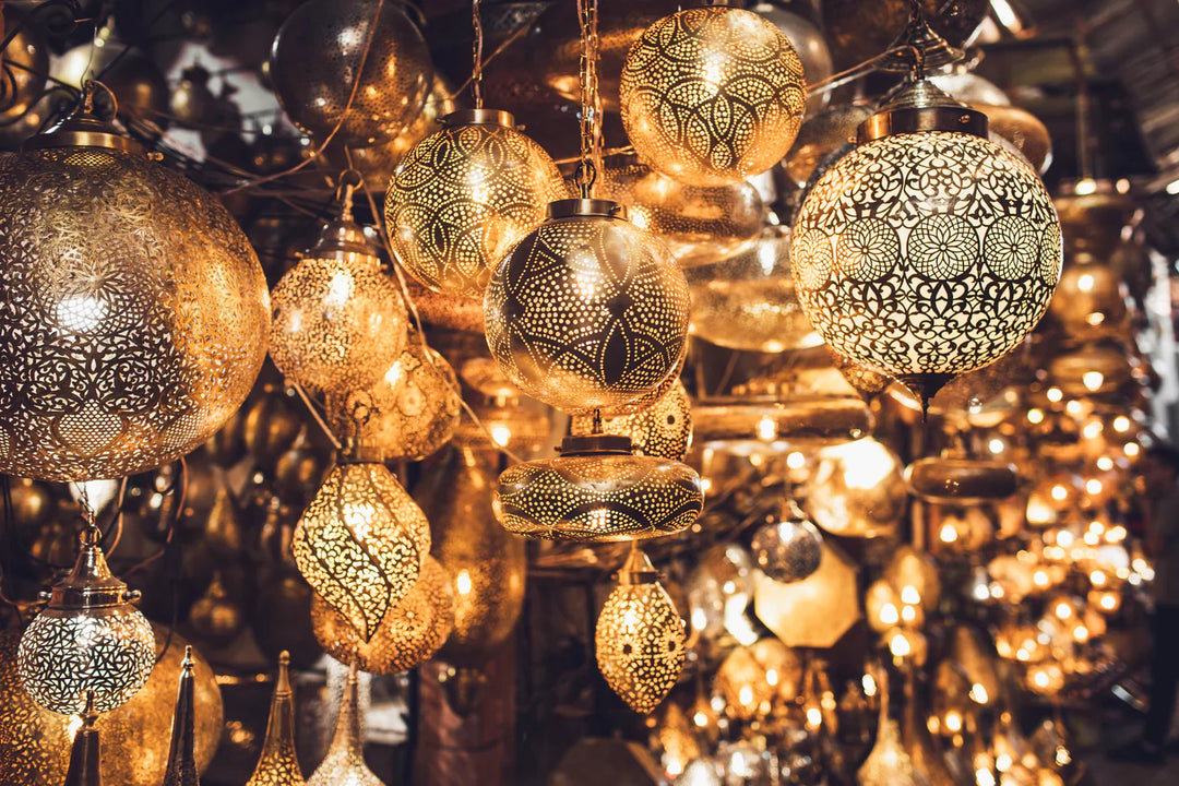 Elegant Brass Chandelier – Timeless Lighting Solutions
