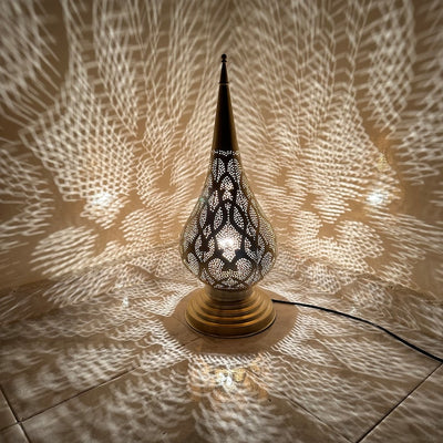 Moroccan standing Lamp – Brass with Artistic Detailing – Ideal for Elegant Spaces