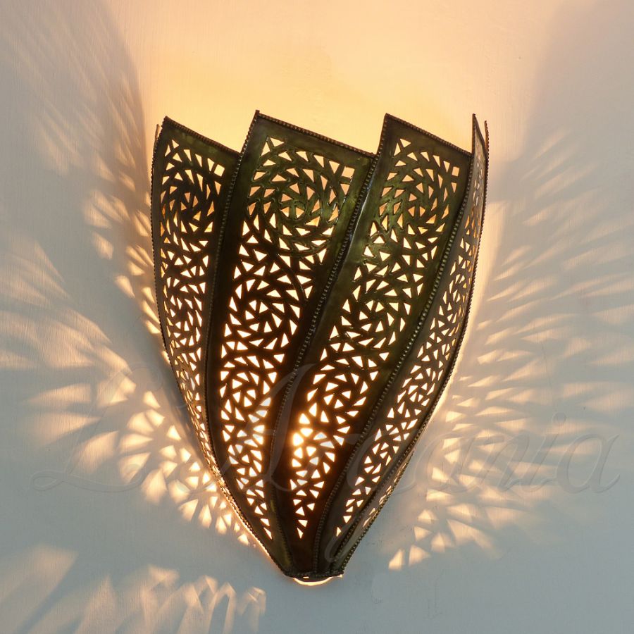 Wall Sconces with Antique Design, Reflect a beautiful geometric pattern on wall - Luxury for home & Business decoration