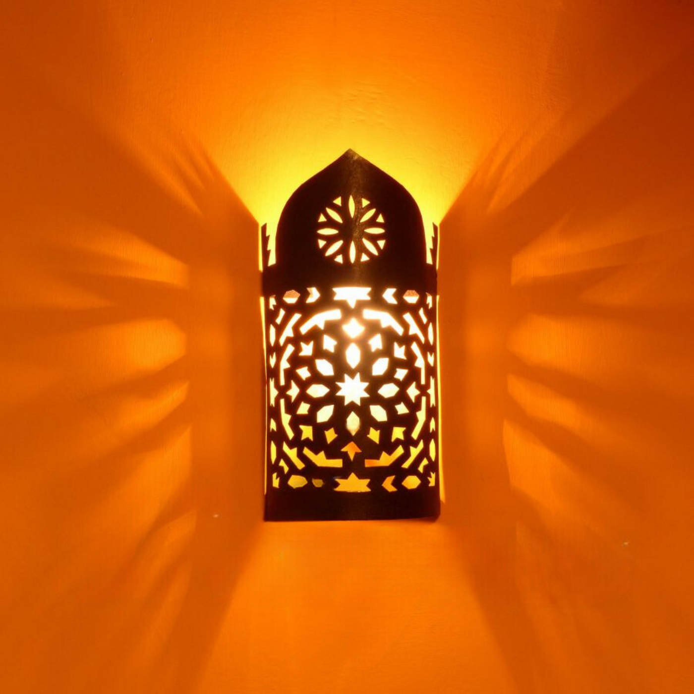 Creative Iron Wall Sconce Lamp – Arabian Style, Diffuses Beautiful Reflection, Perfect for Home & Business Décor