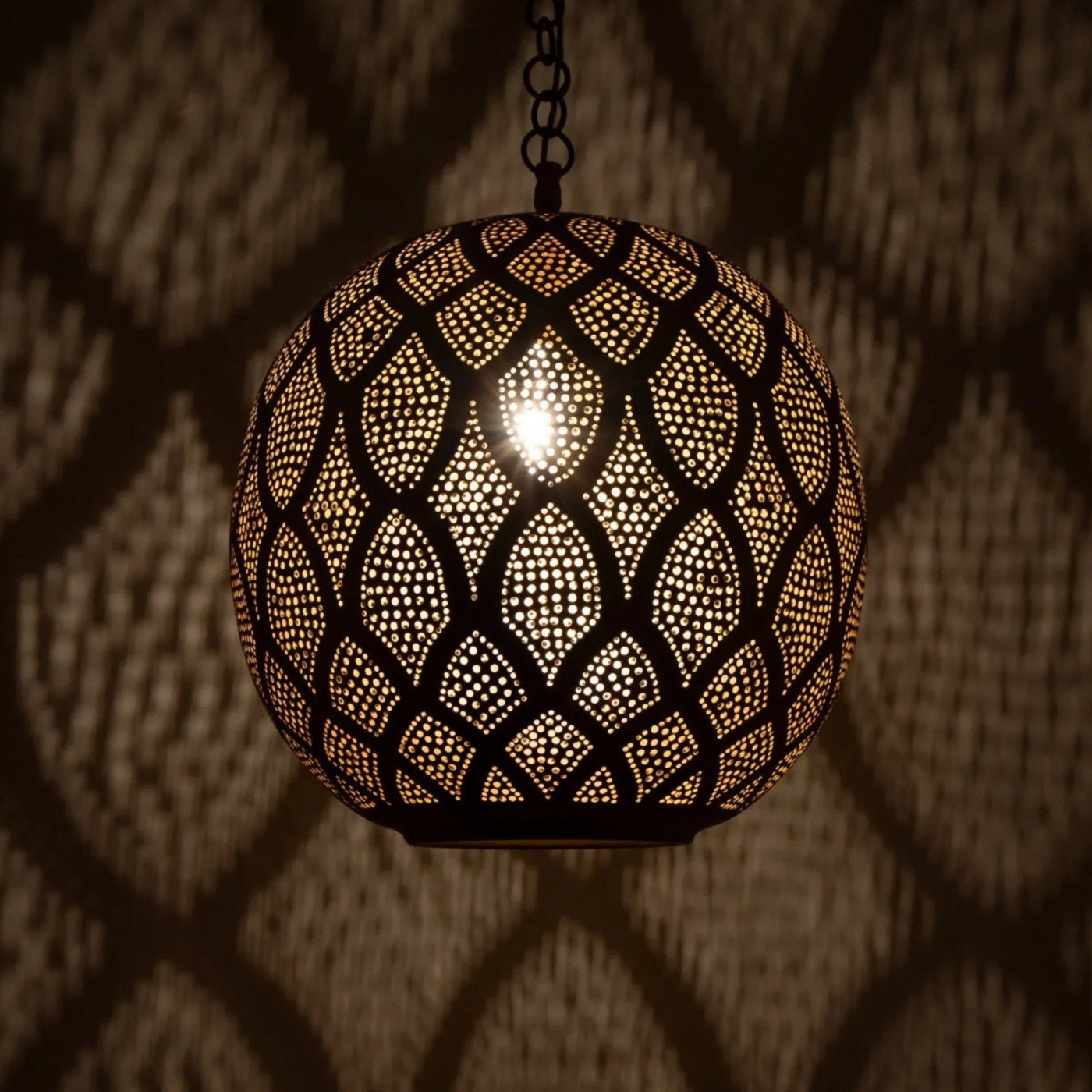 Sphere Hand-carved Ceiling Lamp, Made of Solid Brass, Reflect a enchanting design - Luxury for home & Business decoration