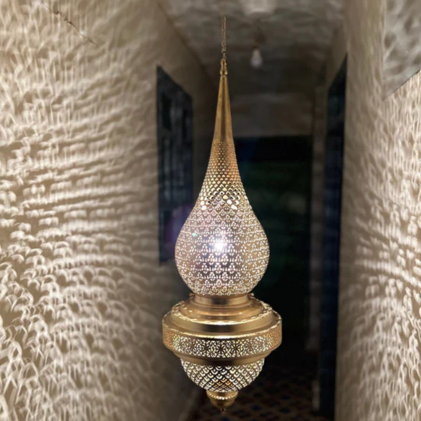 Elegant Hanging Lamp – Stunning Design in Gold, Silver, and Black Brass